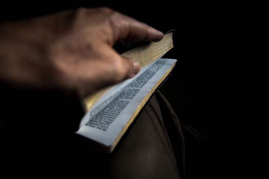 Photo credit card track
